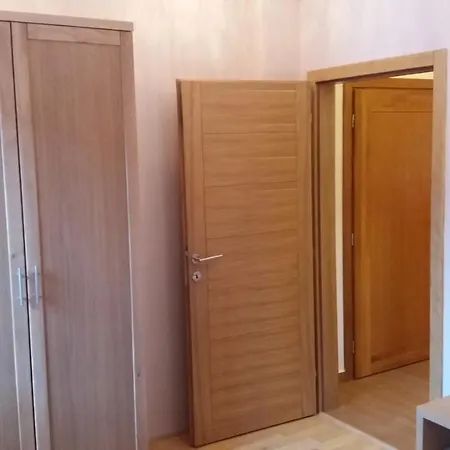 Rapid Apartment *