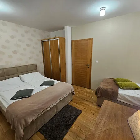 Rapid Apartment *